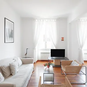  Apartment Borgo Pio Private